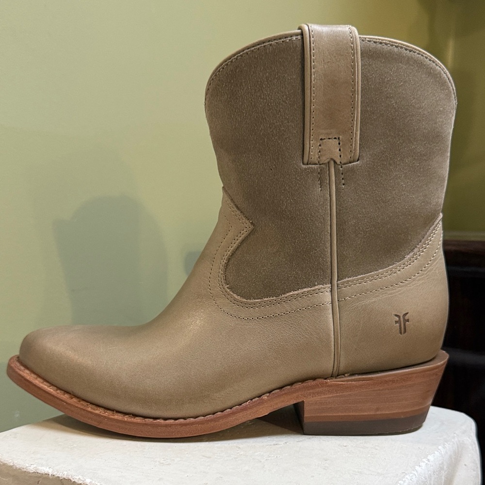 Frye Billy Western Bootie (Women) size 6 women new H53N7